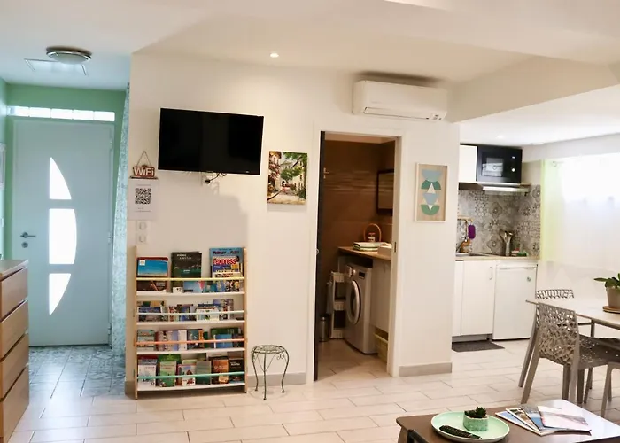Appartement De 45 M2 En Rez-De-Villa Avec Jardin