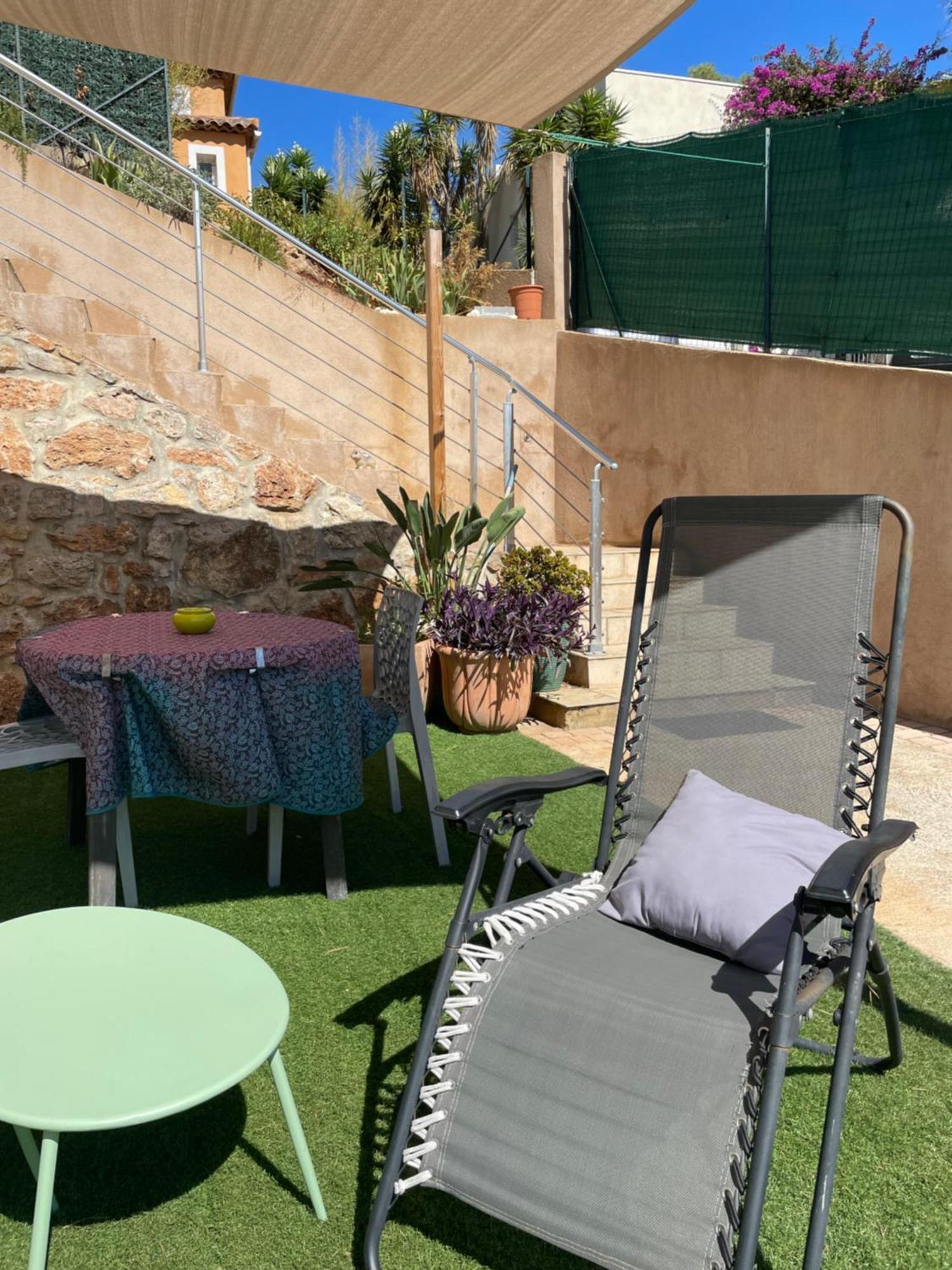 De 45 M2 En Rez-de-villa Avec Jardin * Hyeres