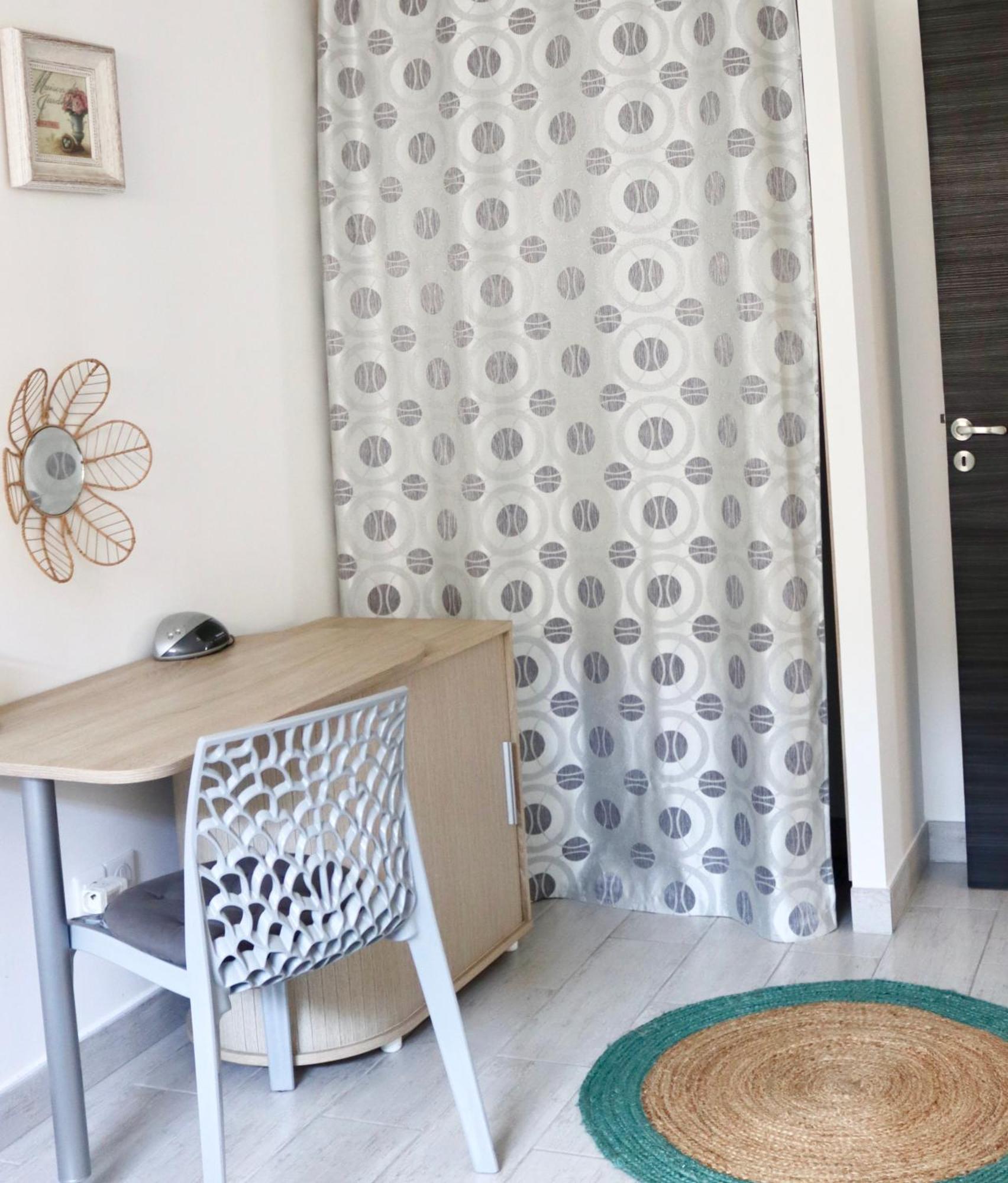 De 45 M2 En Rez-de-villa Avec Jardin *